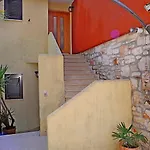 Trapan Πούλα